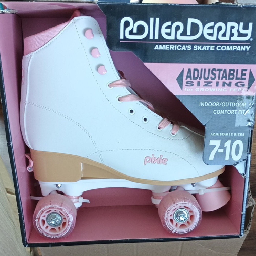 Roller Derby Women's Lace Up Boots - Pink and White